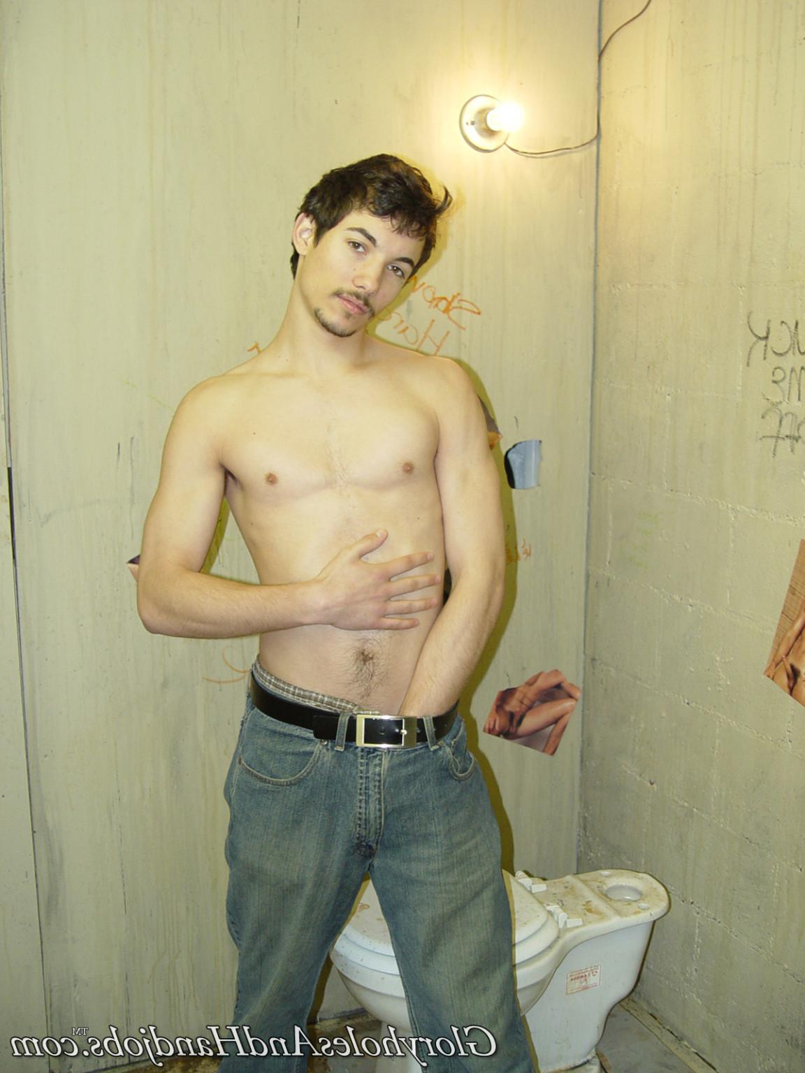 15P Horny guy sucking strong dick in gay gloryhole action