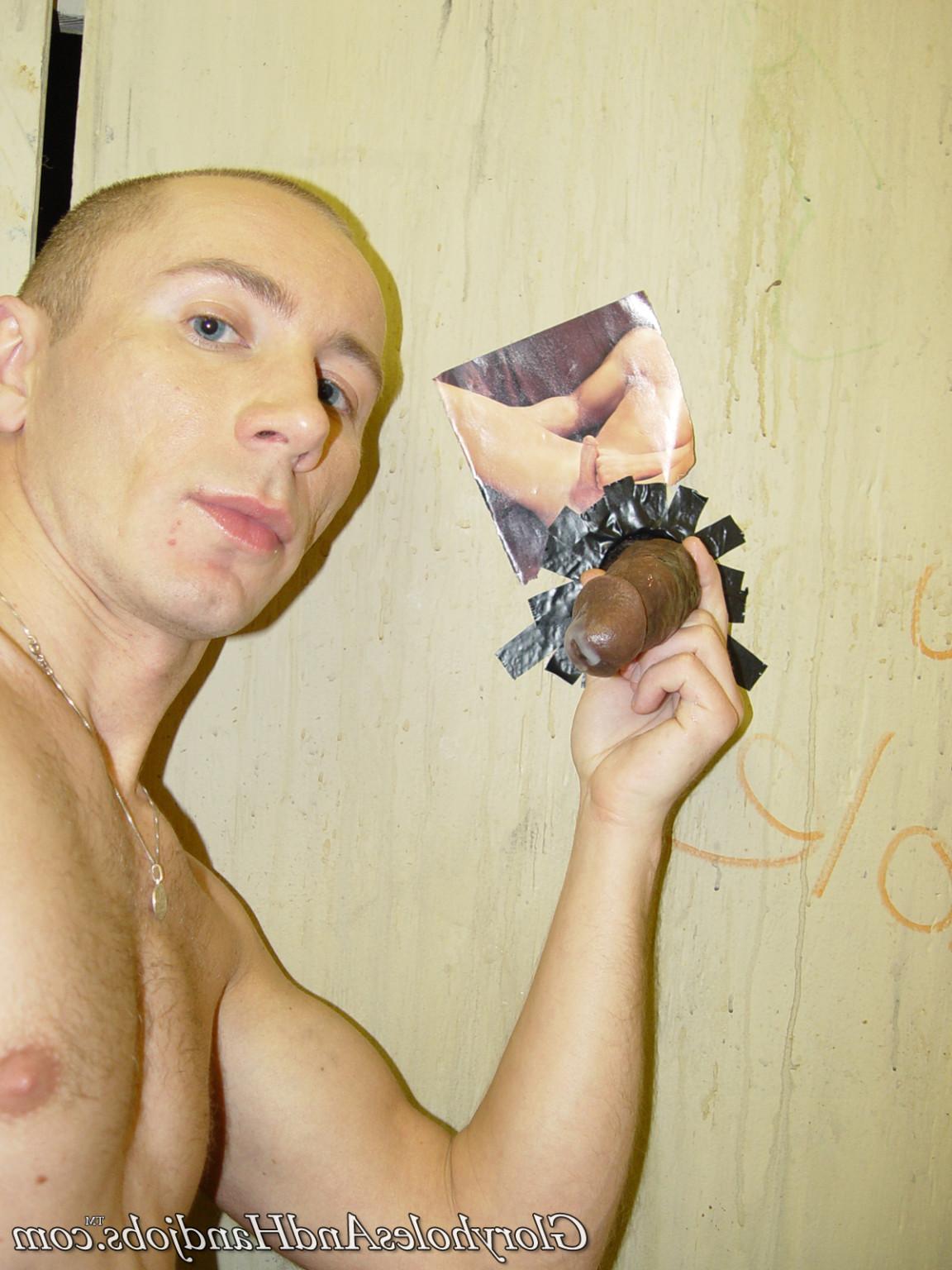 15P Horny guy sucking strong dick in gay gloryhole action