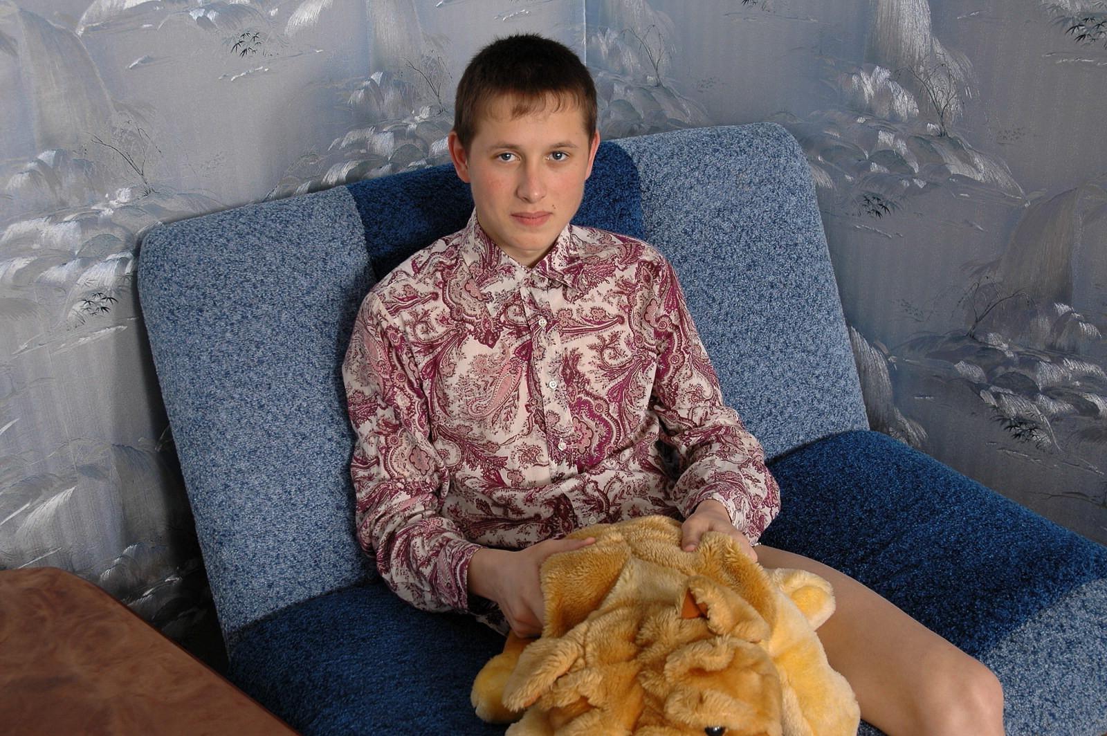 16P Incredible twink flicks full of crazy sperm play!