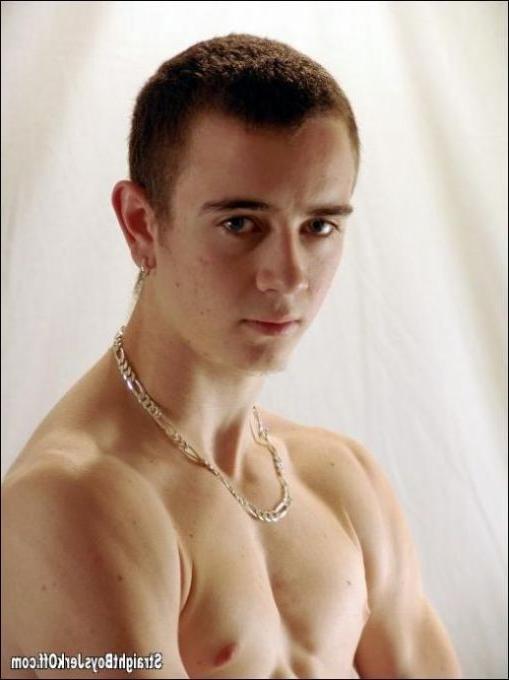 16P pretty twink lewder naked posing for a money first