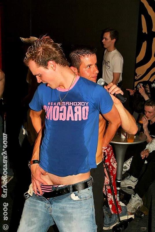 20P All male crazy gay strippers party play with guys in audience