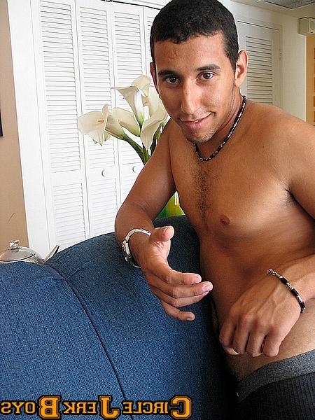 14P Cute babe with a monster hard cock