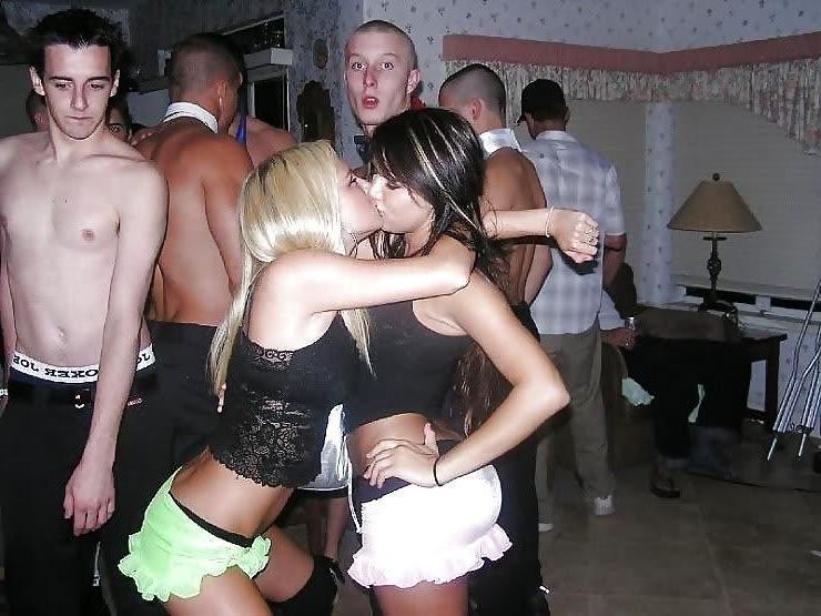 14P Hardcore lesbian sluts make out and play with each other