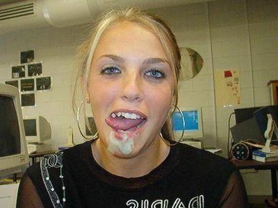 16P Various photos of naughty girl on girl action