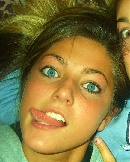16P Really hot naughty babe doing lots of nasty things to herself