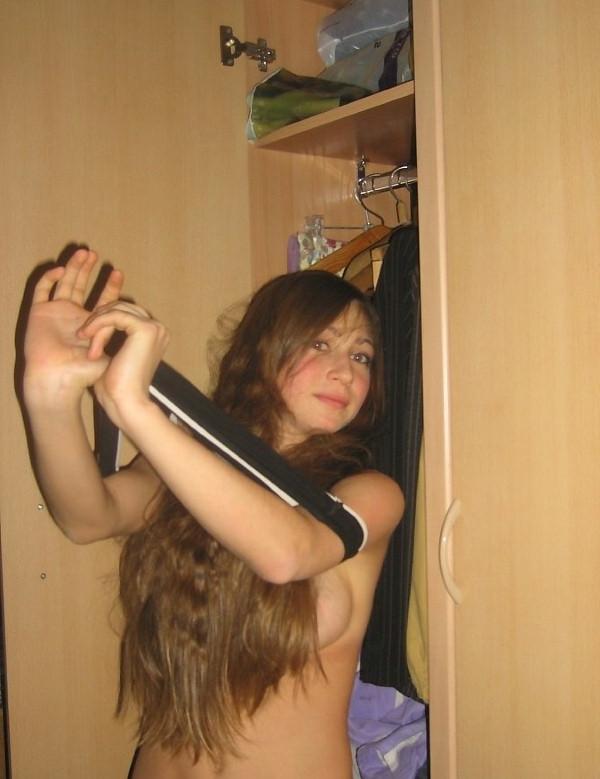 15P Teen girlfriend posing in her panties
