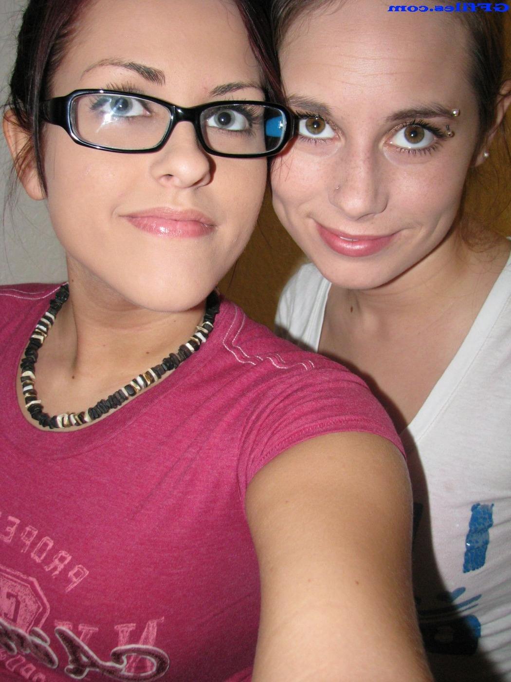 16P Amateur homemade candid teen girls exposed