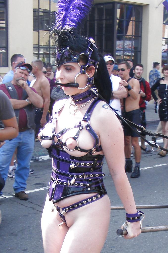 21P Real Pony Girls af Folsom Street Fair