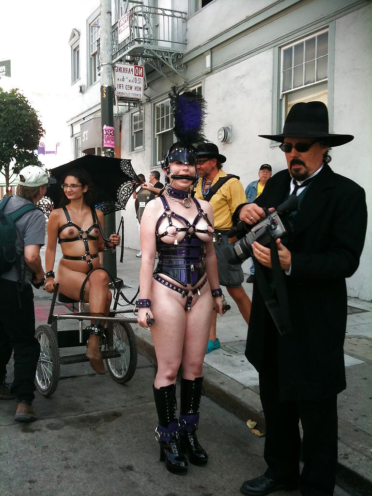 21P Real Pony Girls af Folsom Street Fair