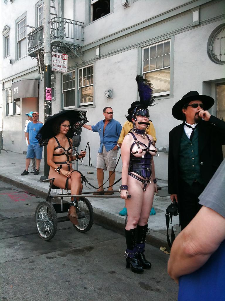 21P Real Pony Girls af Folsom Street Fair