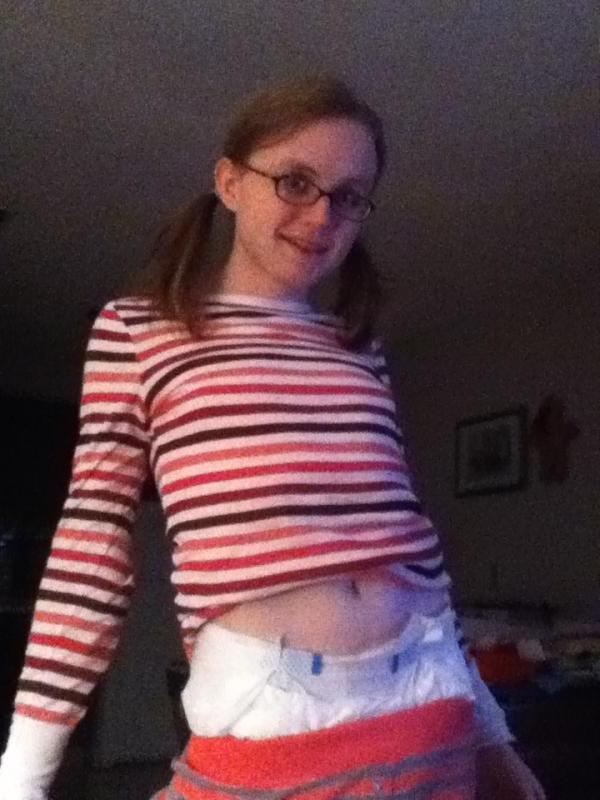 12P Treat this fetish tranny like a slut wearing diapers and spank her ass