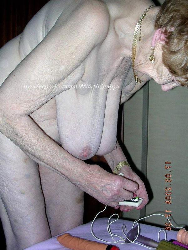 16P watch the hottest old grannies