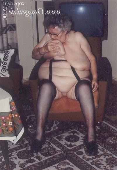 16P grannies like wine