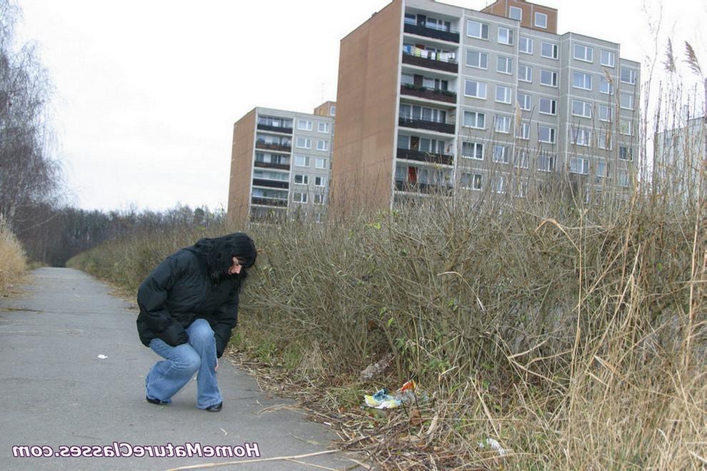 17P Older women turned on by innocence of younger men