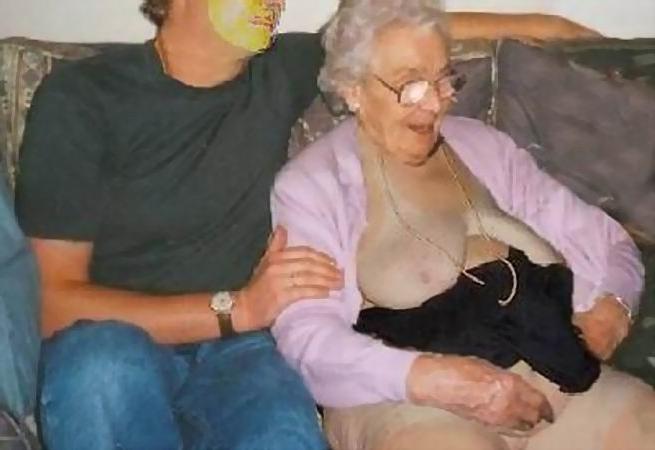 18P kinky older amateur grannies poser