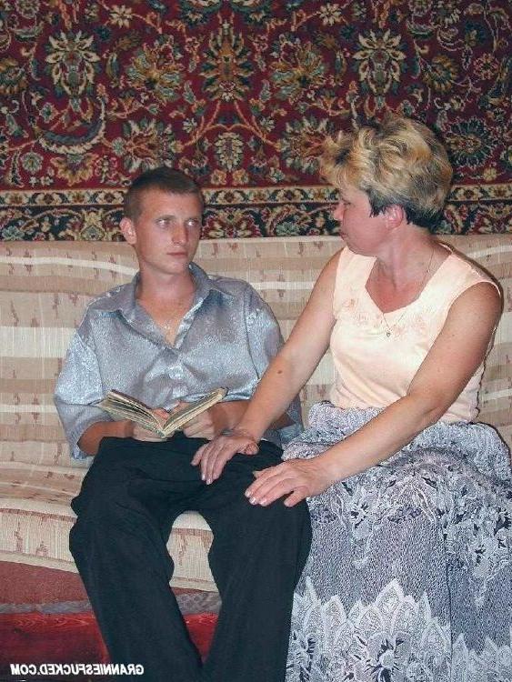 16P Nasty grannie getting hard pumping action from young lover