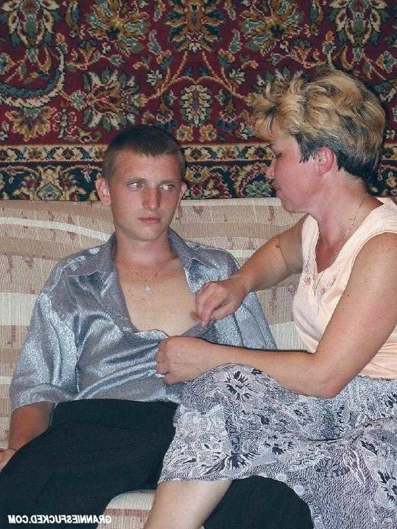 16P Nasty grannie getting hard pumping action from young lover