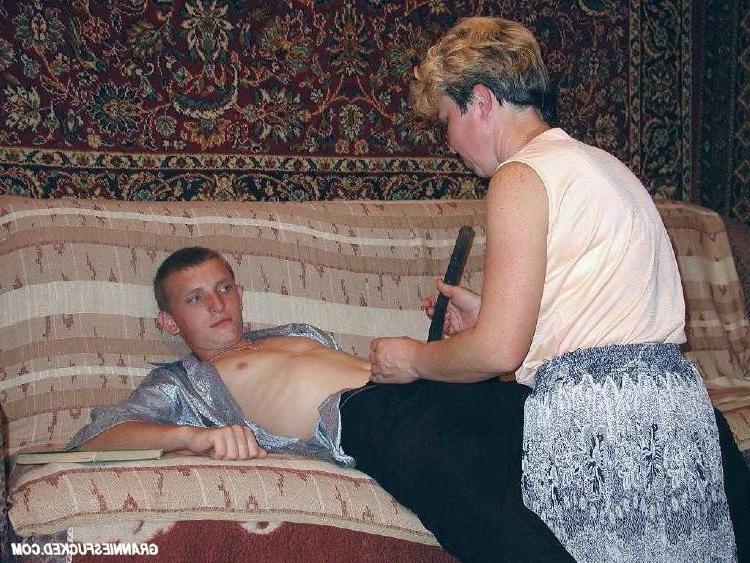 16P Nasty grannie getting hard pumping action from young lover
