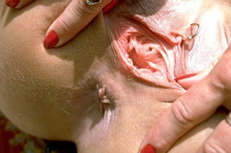 15P Lingerie fetish granny fingers pierced mature pussy outdoors