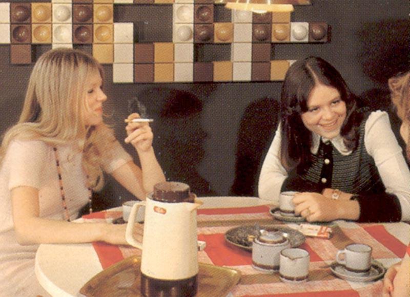 16P Three lesbian seventies friends going naughty