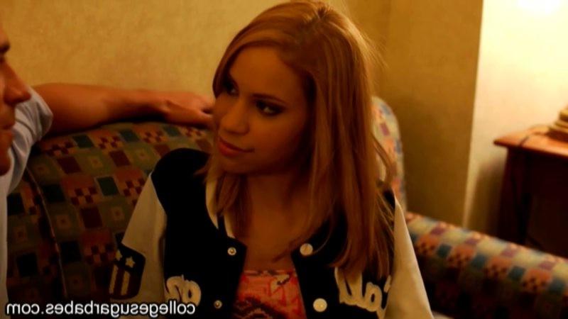 16P Broke Mae Olsen makes some money with her pussy
