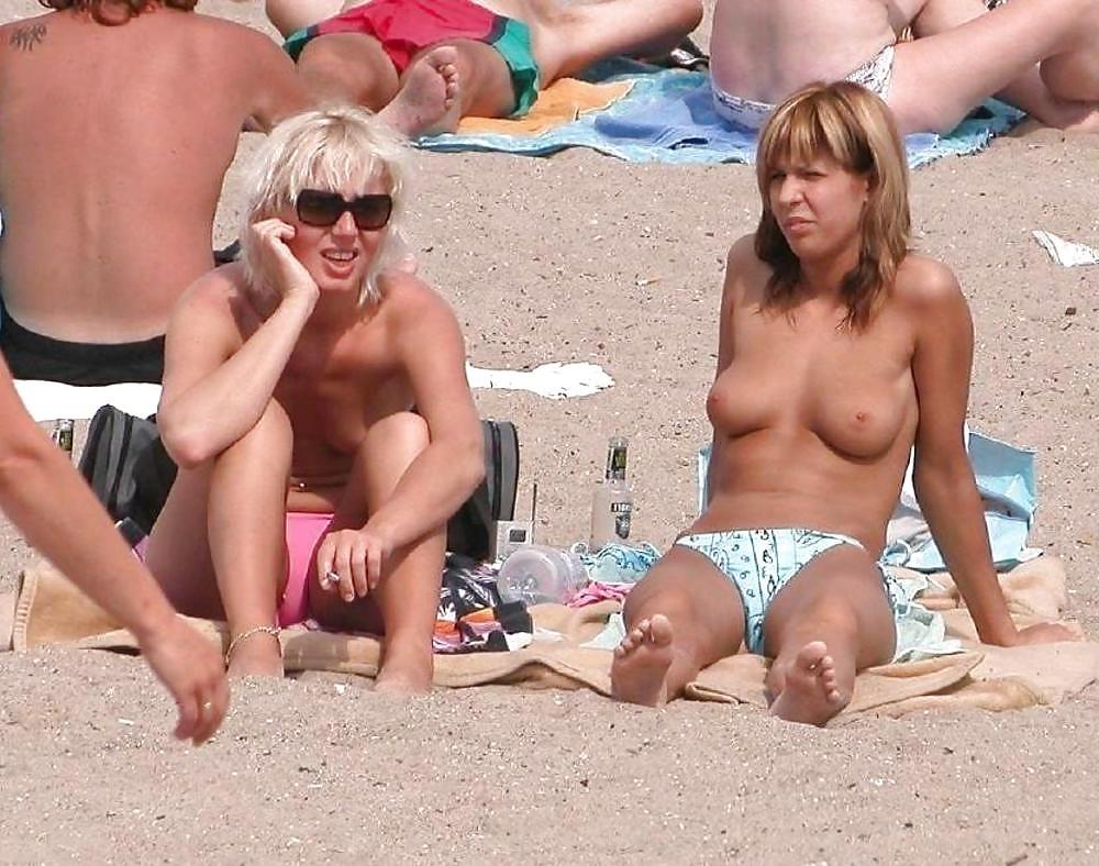 25P REALLY HOT GIRLS IN PUBLIC 13