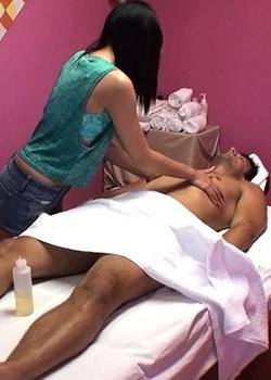 12P She rode that dick as her juicy ass bounced around