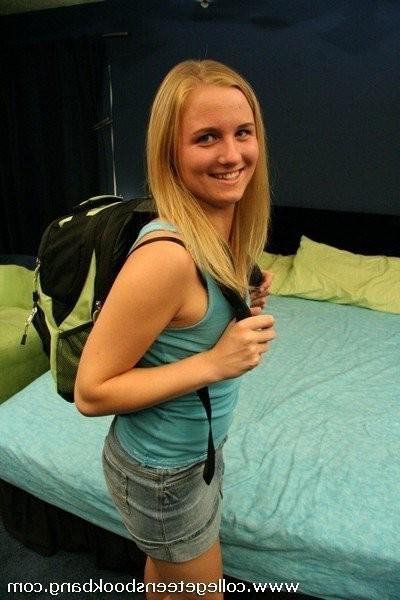 16P College teen blonde slut takes a mouthful of cock