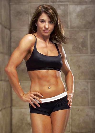 25P Sexy Female Muscle