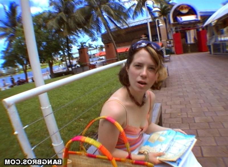 16P Check out how her ass jiggles when Alex fucks her. The good thing about tourist 