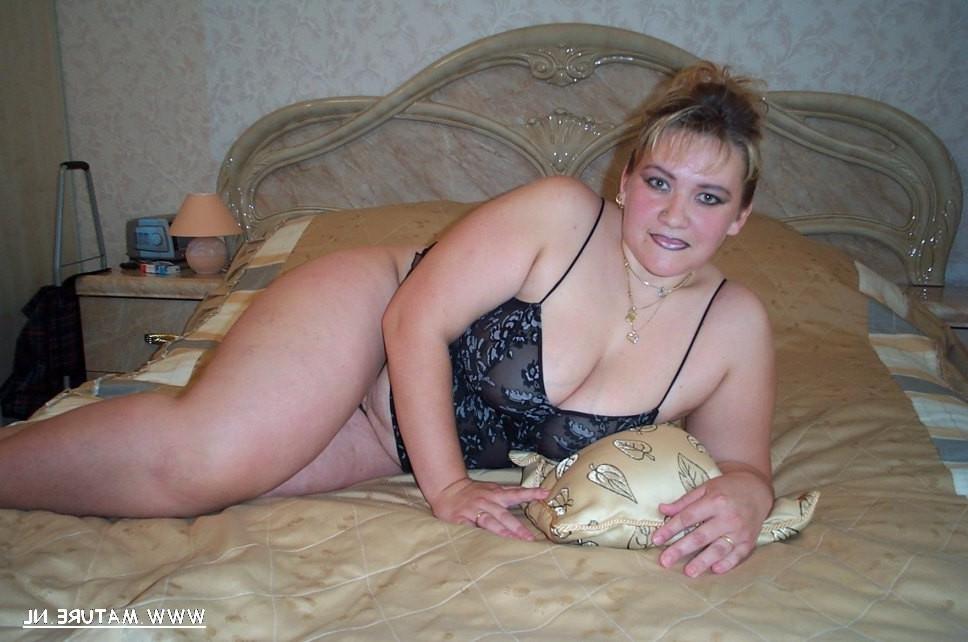 16P Big titted mature slut getting nasty and dirty