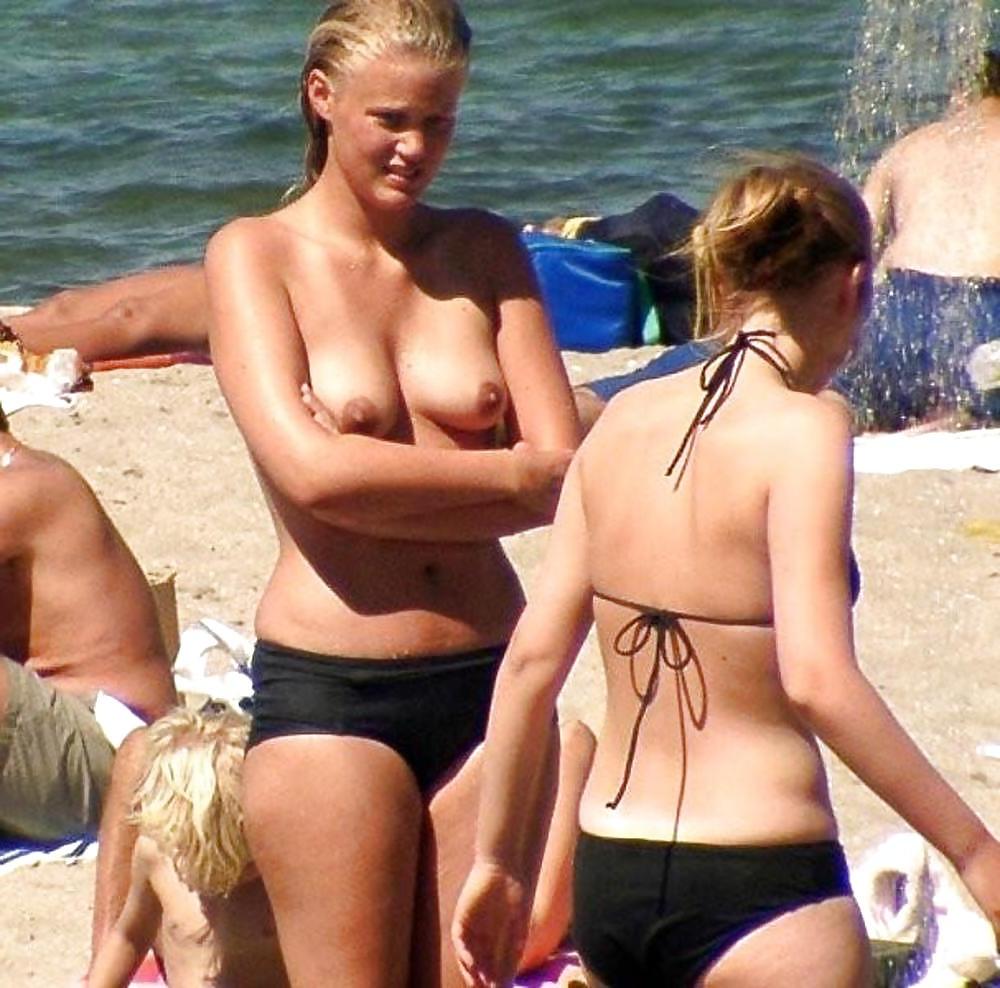 25P REALLY HOT GIRLS IN PUBLIC 25