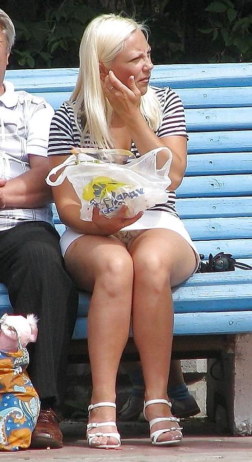 25P Real Upskirt - 6