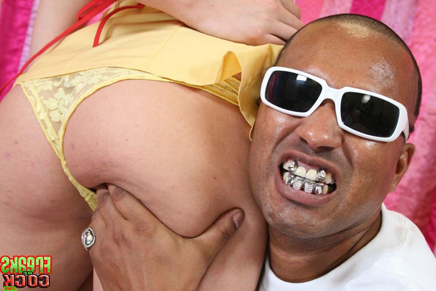 16P Young babe sucking big black cock interracial fuck &amp;amp; facial cum