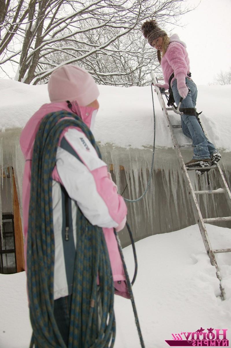 14P Teen lesbians playing with pussies during the wintertime