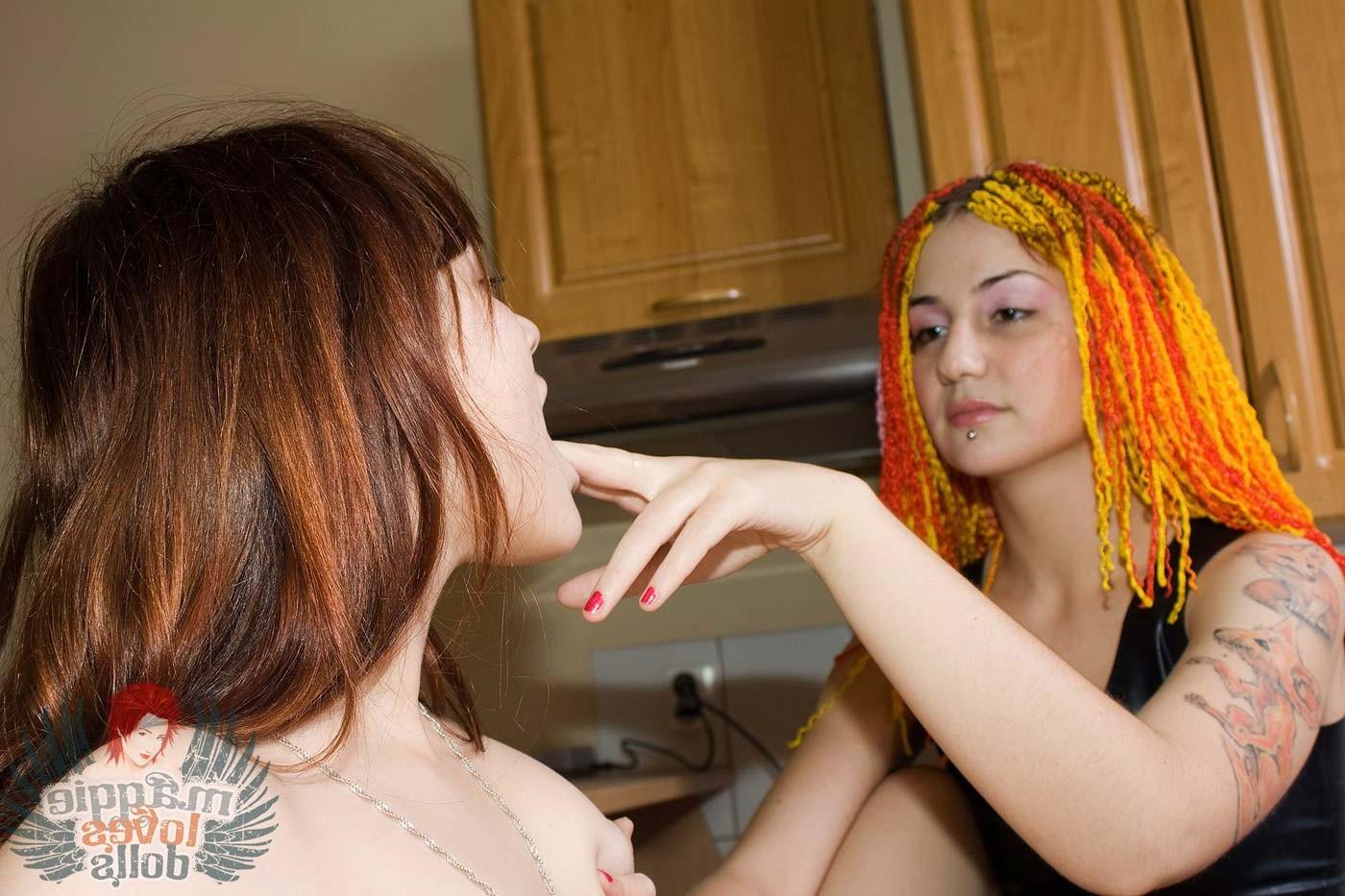 15P Redhead alt lesbian kissing