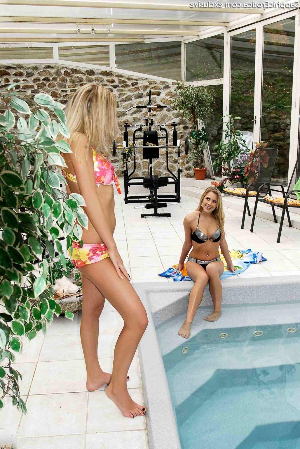 17P Nasty lesbian babes licking pink and fingering hot asshole
