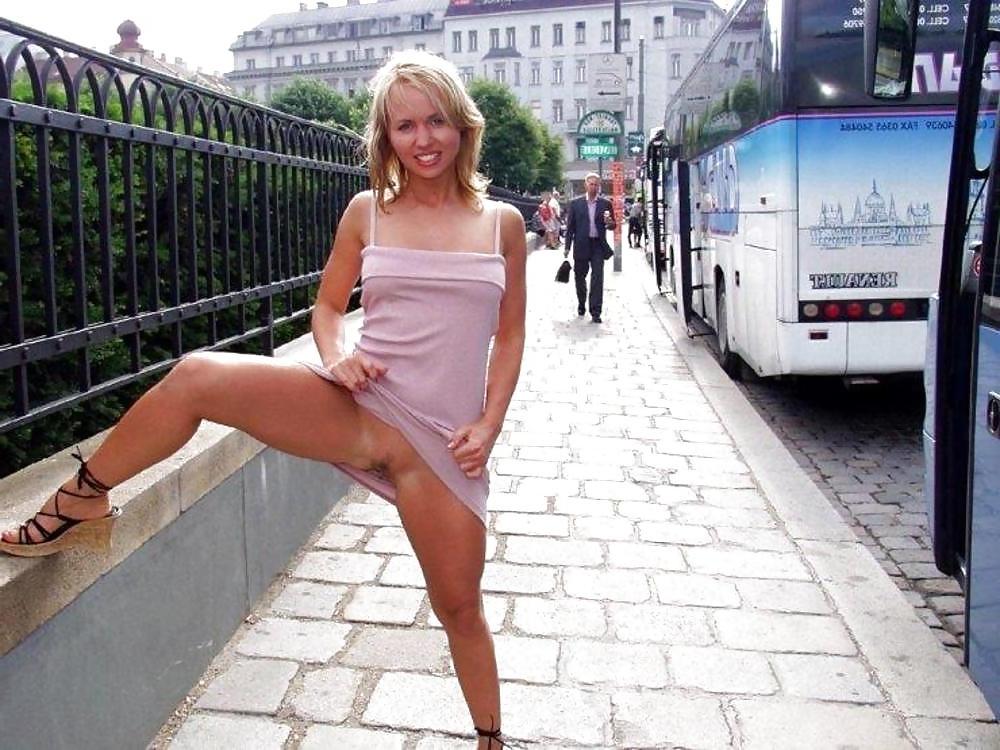 25P REALLY HOT GIRLS IN PUBLIC 04