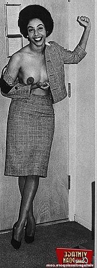12P Black babes from the sixties showing their big natural boobs