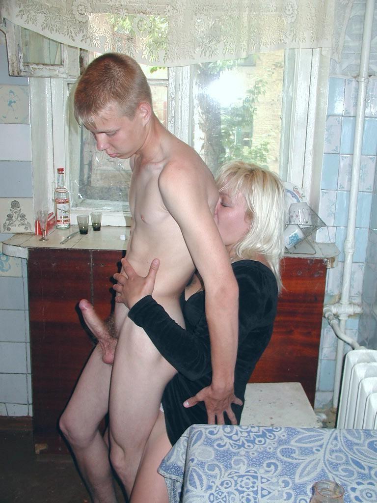 20P Horny blonde mature loves getting her pussy fucked hard