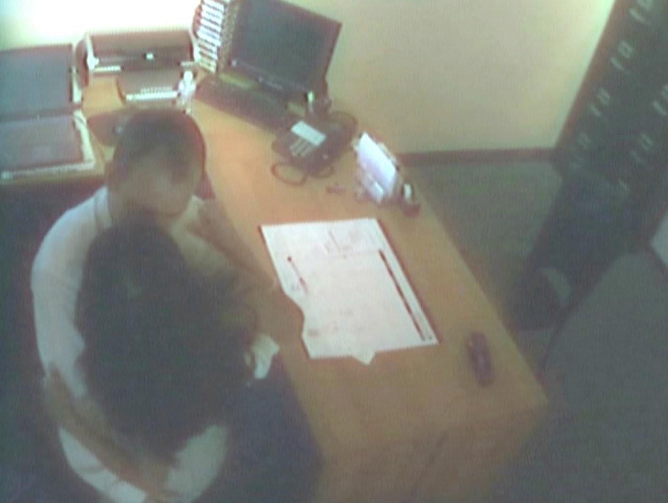 15P son of a bitch boss caught fucking the secretary