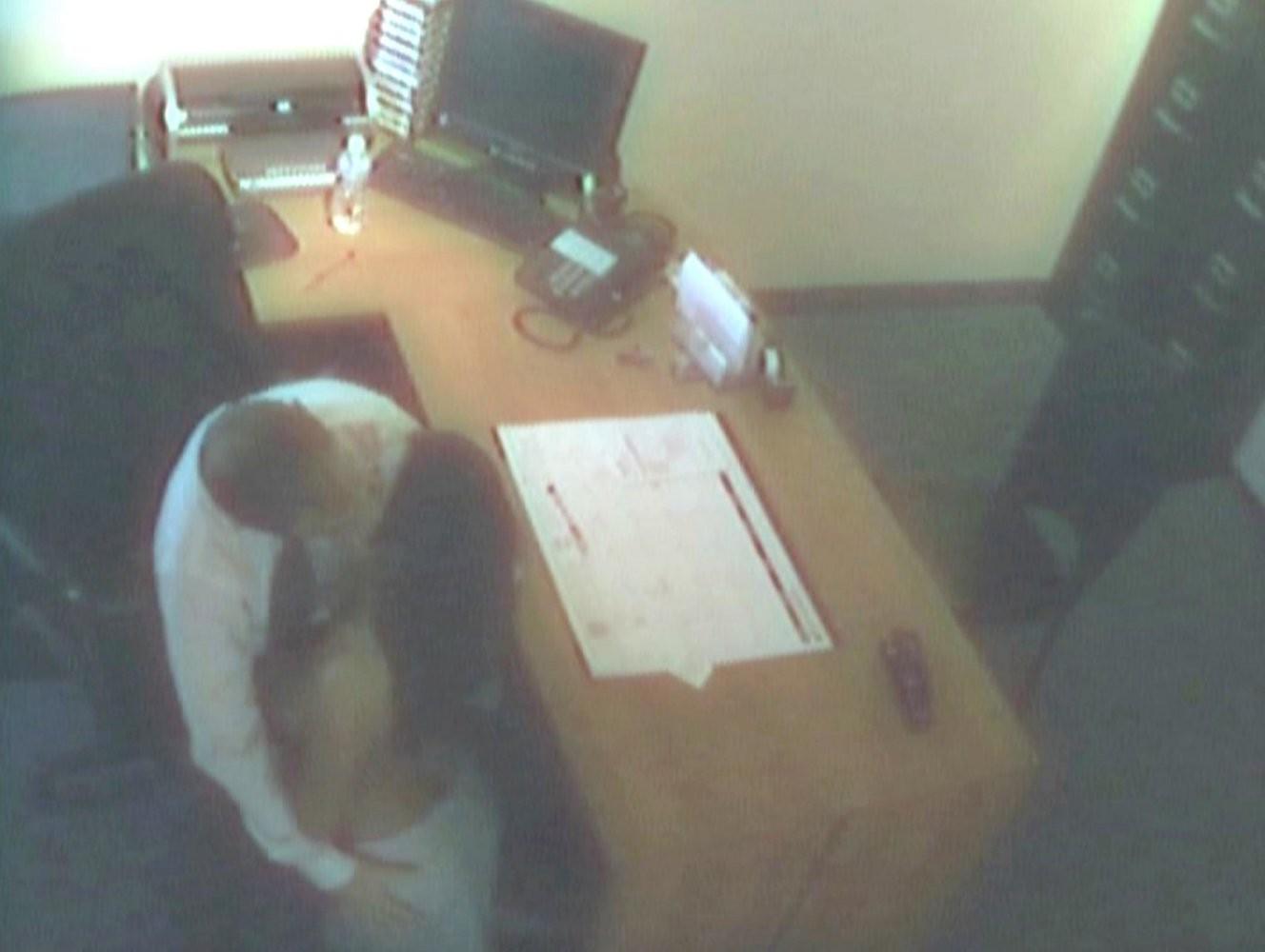 15P son of a bitch boss caught fucking the secretary