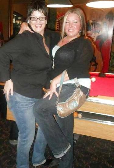15P Curvy Facebook Slut