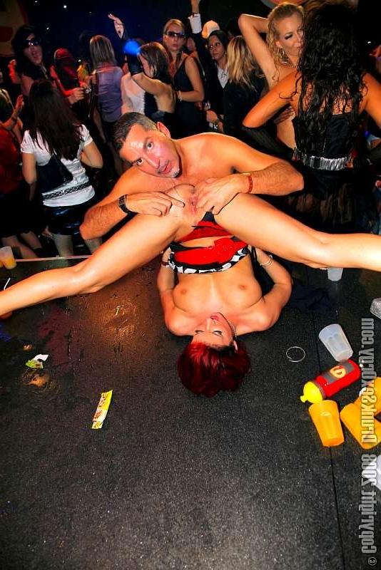 20P Tipsy models enjoy the doggie style rectal filling