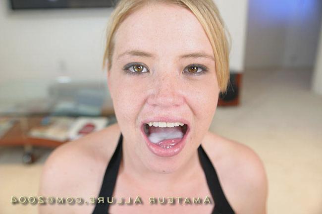 15P Blonde teenie works her tongue on a boner