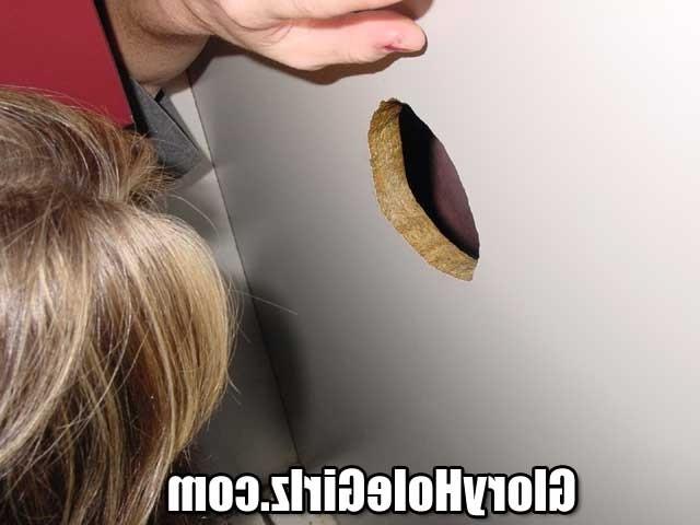 16P Amateur girl gloryhole blowjob
