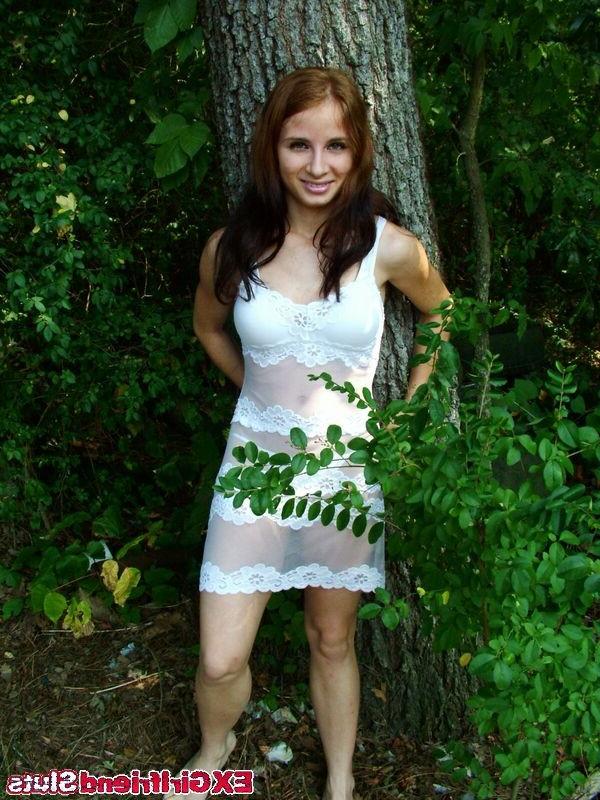 15P Nasty brunette exgirlfriend Hannah stripping and flashing her bi