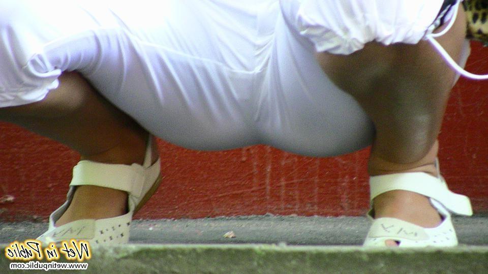 12P Urine-soaked white breeches and nude bold pussy of a public piss-ant