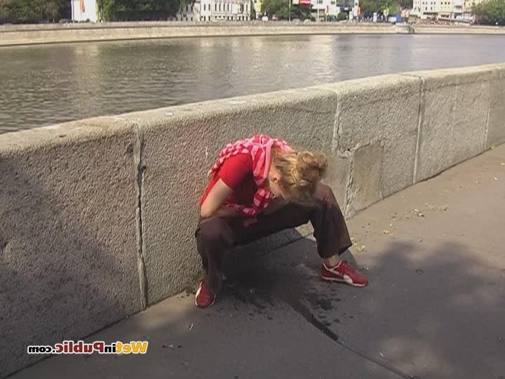 12P Confused pussycat relieves herself right in her pants in public place
