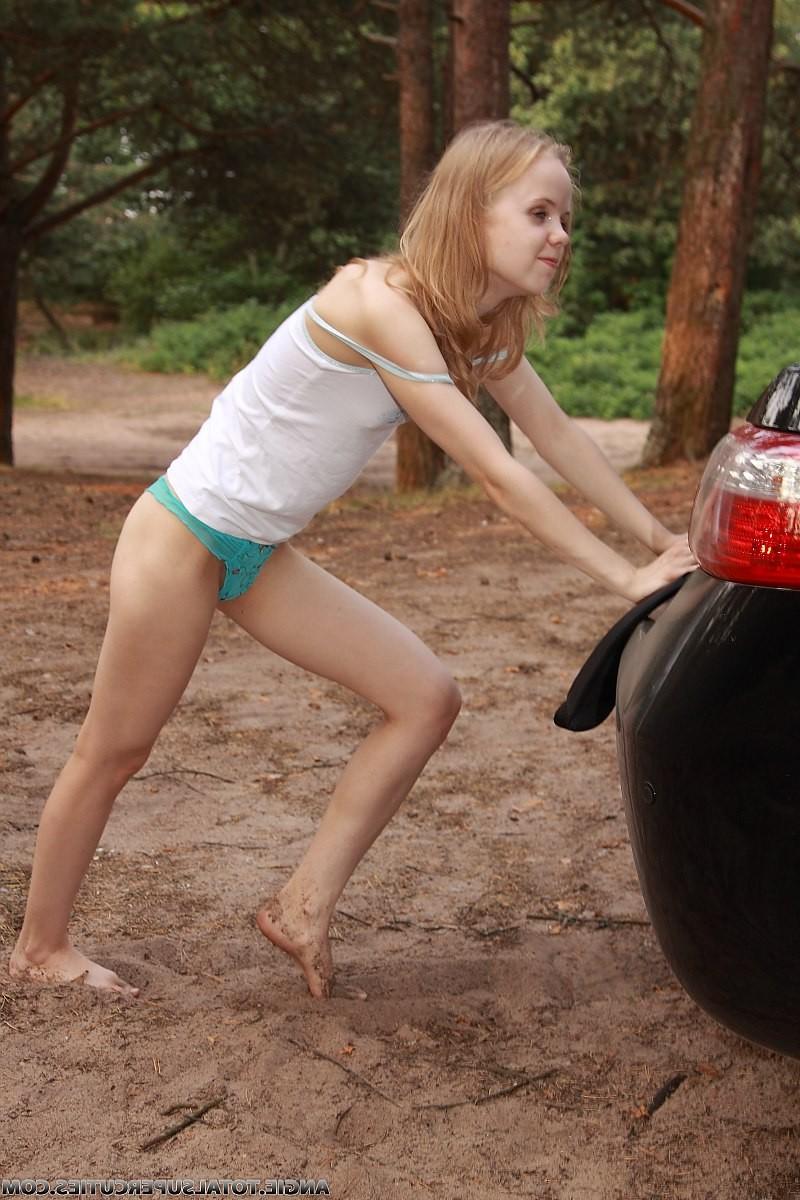 16P Tiny teen girl topless outdoors
